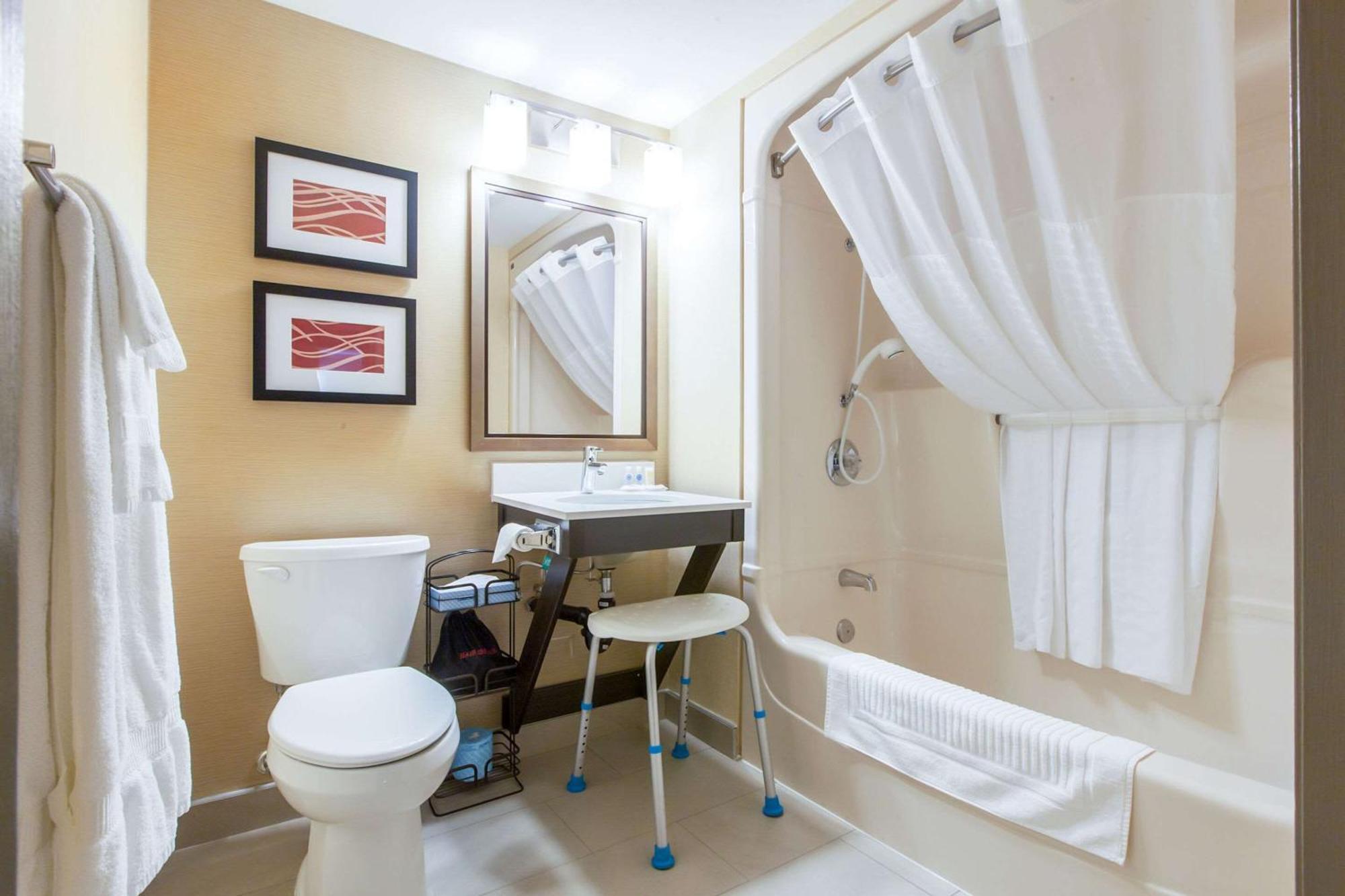 Comfort Inn Chatham-Kent Eksteriør billede