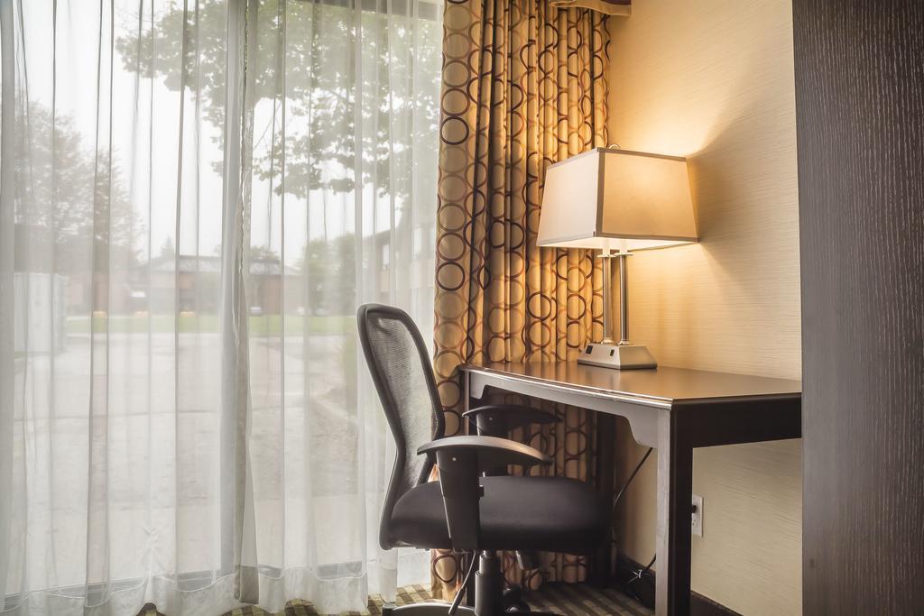 Comfort Inn Chatham-Kent Eksteriør billede